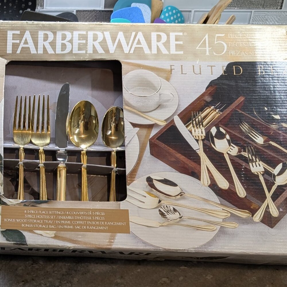 New FARBERWARE 45 Pc 24 kt Gold Plated FlatWare FLUTED BEAD Svc for 8